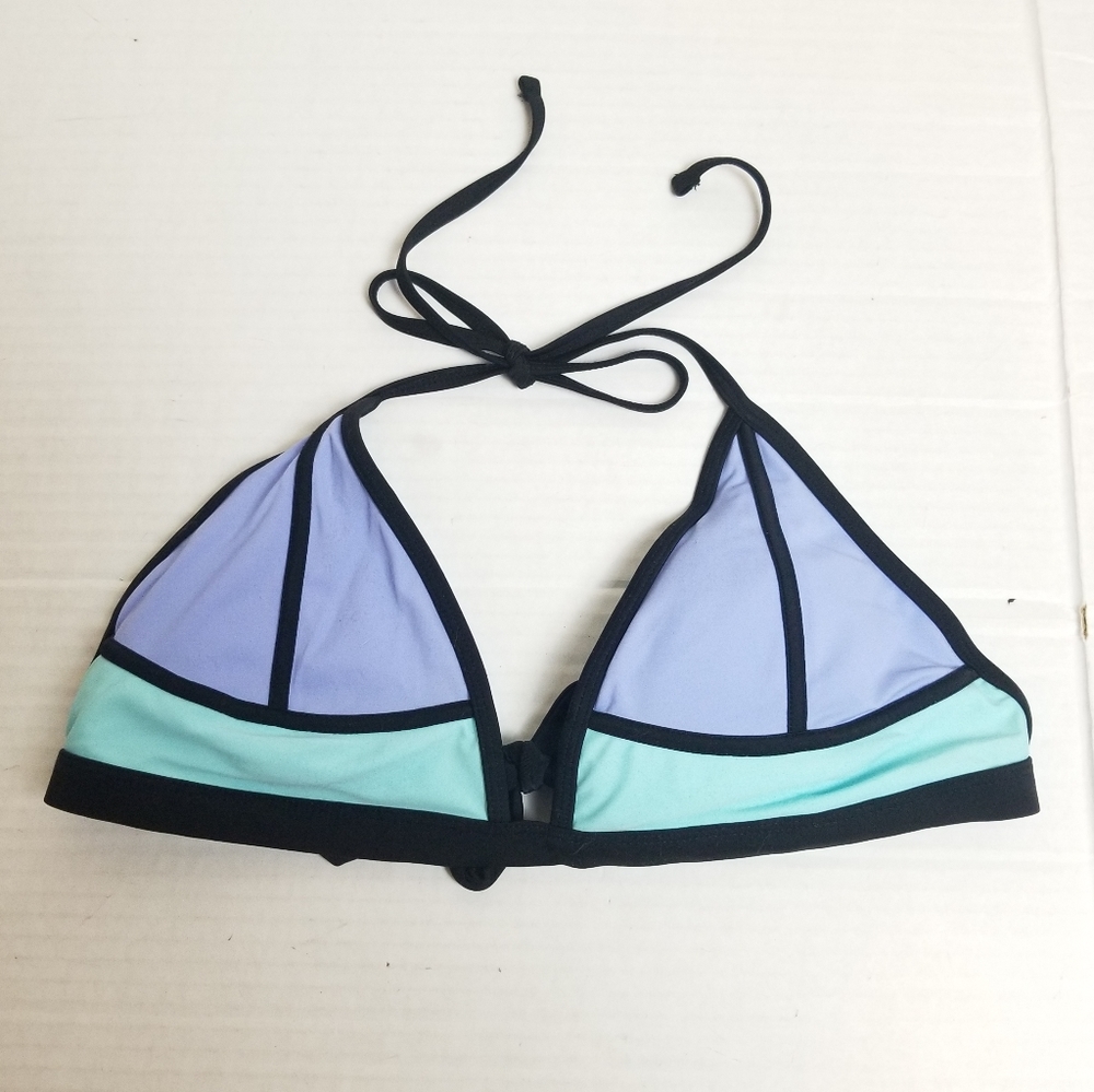 Triangle Colorblock String Bikini Top - Picture 11 of 12
